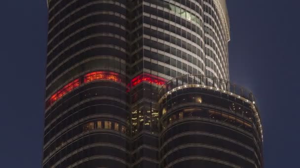 Наблюдательная площадка самого высокого здания в мире - Бурдж Халифа в сумерках. Timelapse United Arab Emirates — стоковое видео