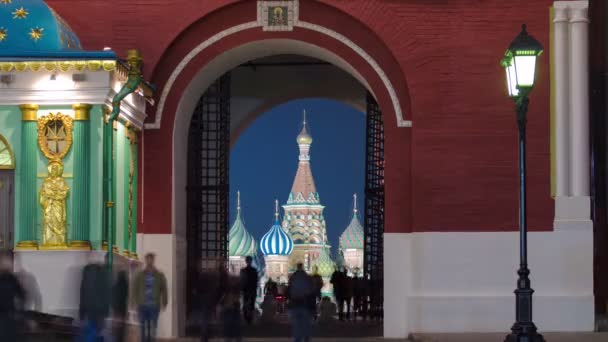 Iberian Gate  Resurrection Gate of historic Kitai-gorod Wall in Moscow, Russia timelapse — Stock Video