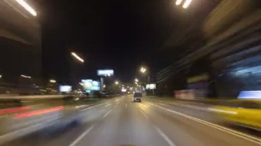 Moskova şehir sokakları, timelapse hyperlapse Rusya otomobillerin trafik sürücü