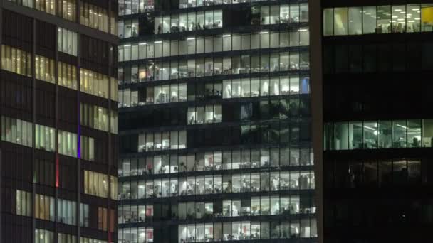 Windows 在摩天大楼国际商贸中心城市在游戏中的夜晚时光倒流，莫斯科，俄罗斯 — 图库视频影像