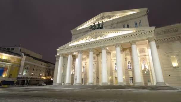 Nachtaufnahme des staatlichen akademischen Bolschoi-Theaters Oper und Ballett Zeitraffer-Hyperlapse, Moskau, Russland — Stockvideo