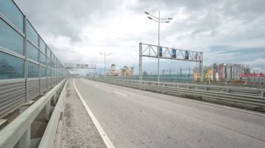 Trafik yol M-27 timelapse Sochi Adler, Rusya Federasyonu