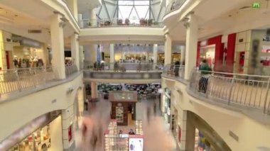 İç Zemlyanoy Val sokakta, Moskova timelapse hyperlapse ringde Sadovoye içeride alışveriş merkezi