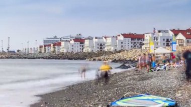 Şehirde Deniz plajı Adler timelapse