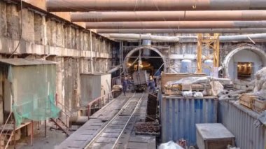 Yeni bir dairesel metro hattı inşaatı. Rusya, Moskova timelapse