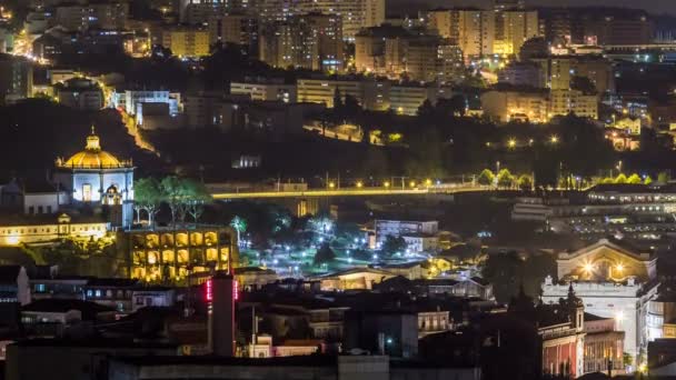 Hustaken i Portos gamla stad på våren natten timelapse efter solnedgången, Porto, Portugal — Stockvideo