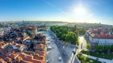 Praca de Lisboa - Clerigos Tower görünümünde Porto timelapse, Portekiz