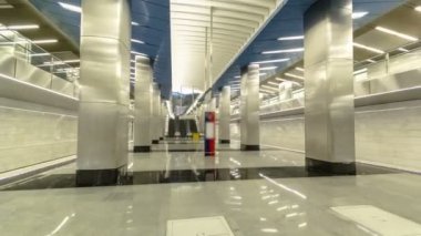 Modern metro istasyonu Delovoy Merkezi, İş Merkezi timelapse, hyperlapse. Moscow, Rusya Federasyonu.