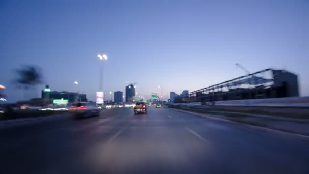 Fahrt auf den Straßen von ajman Zeitraffer-Hyperlapse. ajman ist die Hauptstadt des Emirats ajman in den Vereinigten Arabischen Emiraten. — Stockvideo