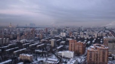 Panoramik manzaralı Merkezi Moskova timelapse, Rusya Federasyonu çatısı binadan