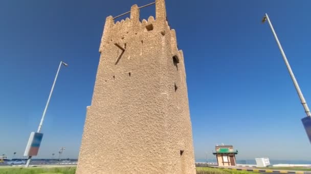 Wachturm von ajman Zeitraffer-Hyperlapse. Vereinigte Arabische Emirate — Stockvideo