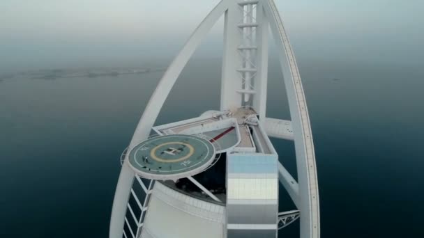 Burj Al Arab hotel in Dubai, UAE. Helicopter view — Stock Video