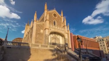 San Jeronimo el gerçek bir Roma Katolik Kilisesi timelapse hyperlapse erken 16 yüzyıl merkezi Madrid İspanya olduğunu