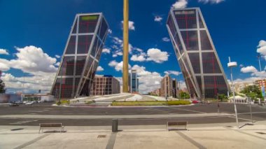 Ağ geçidinden Europe timelapse, Plaza de Castilla, Madrid, İspanya.