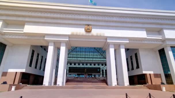 A Kazah Köztársaság Legfelsőbb Bírósága, TimeLapse hyperlapse. Astana, Kazahsztán — Stock videók