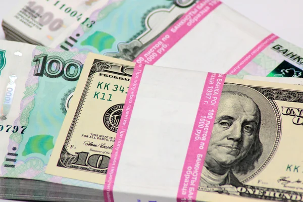 Yüz dolar ve bin Rublesi banknotlar için