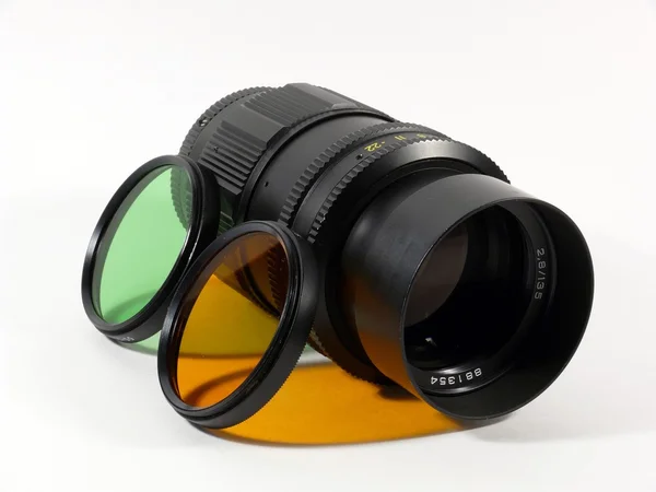 Objektif ve iki optik filtre