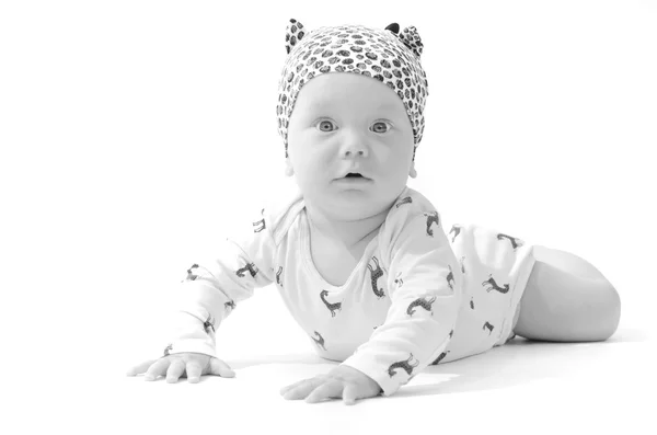 Niño bebé en pijama sorprendido aislado en blanco —  Fotos de Stock