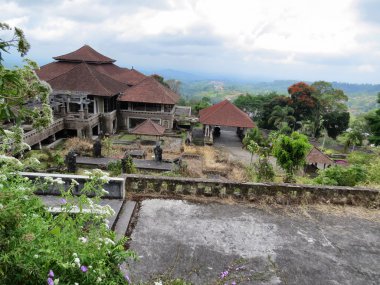 Bedugul, Bali, Endonezya, terk edilmiş bir otel