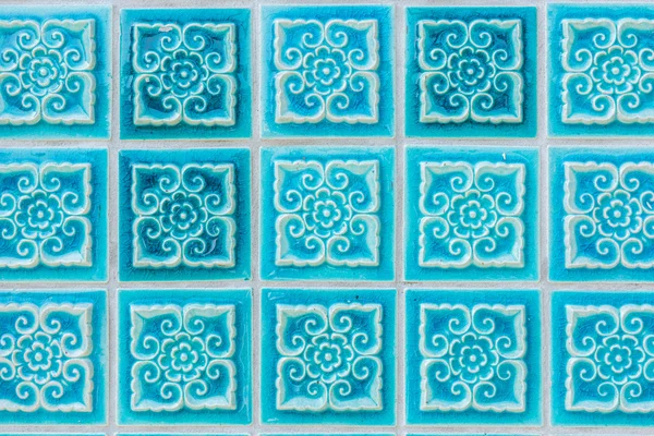 Patrón de flores de color turquesa azulejos acristalados . Imágenes De Stock Sin Royalties Gratis