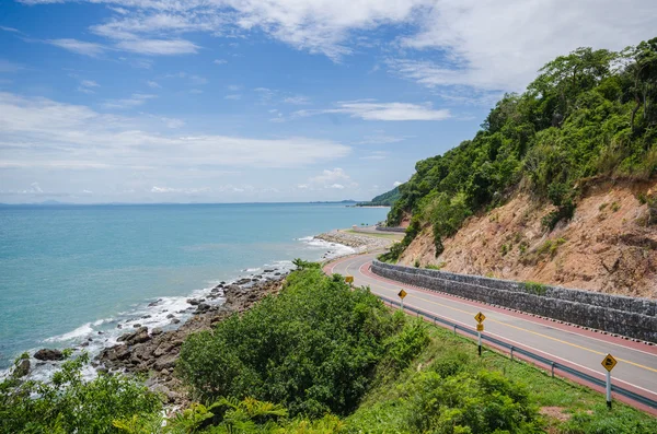 El Chalerm Burapha Chonlathit carretera panorámica en Chanthaburi provin Imagen De Stock