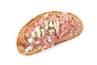 Hacklfleisch - kıyma ile ekmek, soğan