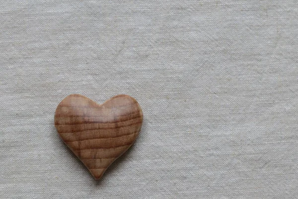 День Святого Валентина Деревянное Сердце Светлом Фоне — стоковое фото