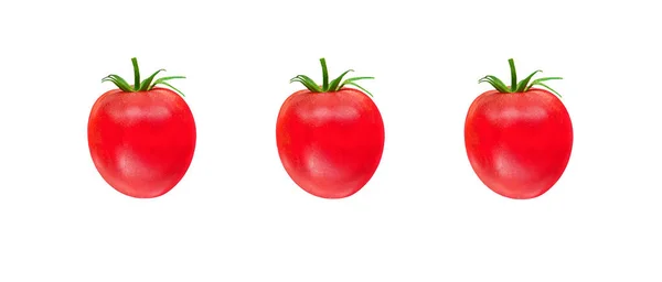 Verse rode tomaten geïsoleerd op witte achtergrond — Stockfoto