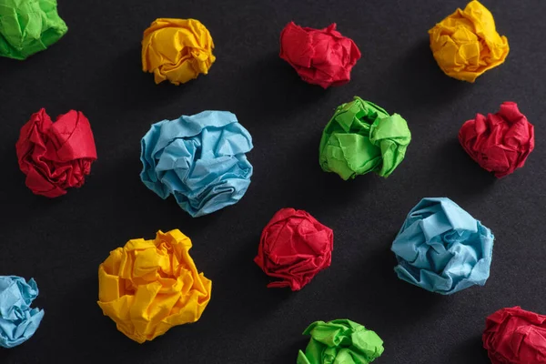 Crumpled Colorful Paper Balls Black Background Idea Concept — Stock Photo, Image
