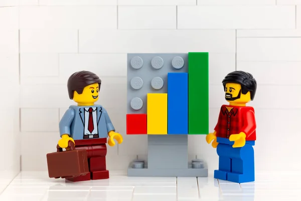 Tambow Russische Föderation November 2020 Zwei Lego Minifiguren Unternehmer Treffen — Stockfoto