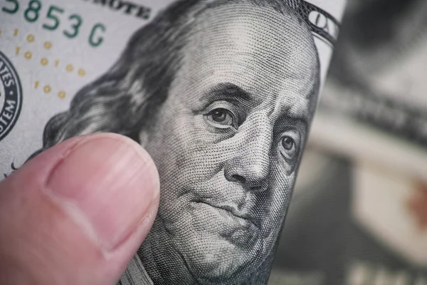 Man Holding One Hundred Dollar Bill His Hand Close — Stock Photo, Image