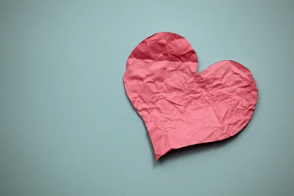 Crumpled paper heart — Stock Photo, Image