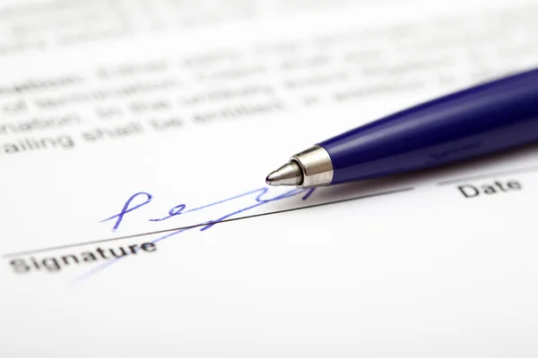 Signed contract — Stock Photo, Image