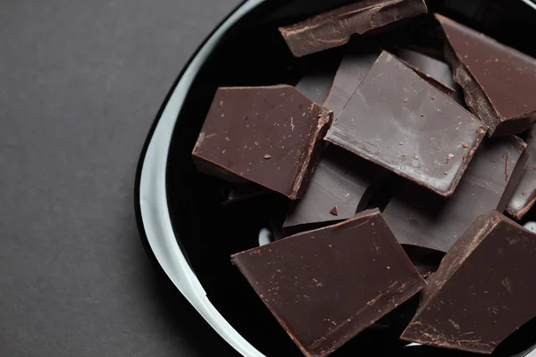 Stukken van chocolade — Stockfoto