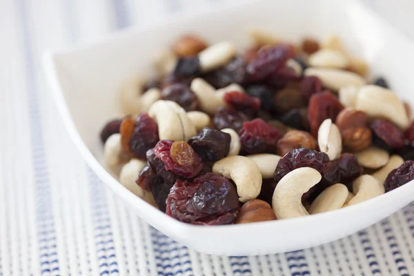 Mezcla de frutos secos y bayas — Foto de Stock