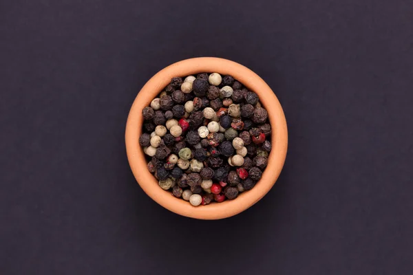 Mixed peppercorns in a bowl — Stock Photo, Image