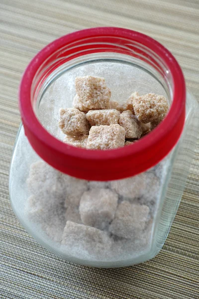 Καφέ ζάχαρη από ζαχαροκάλαμο, σε ένα βάζο — Φωτογραφία Αρχείου