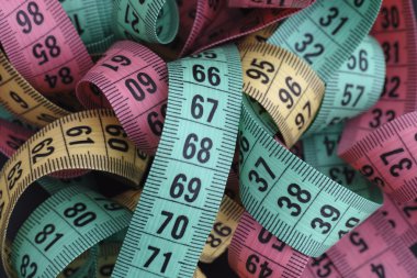 Renkli ölçüm bantları kazık