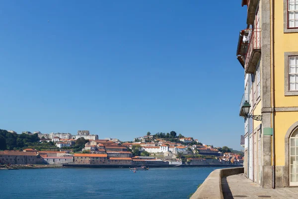 Río Duero Barco Turístico Oporto Portugal — Foto de Stock