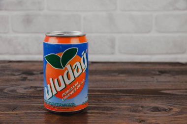 Kaliteli bir alüminyum kutu Uludağ meşrubatı.