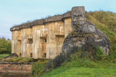 Brest, Belarus - 5 Ekim 2012: Belarus 'taki Brest Kalesi' nin beşinci kalesi, 1878 yılında inşa edildi.
