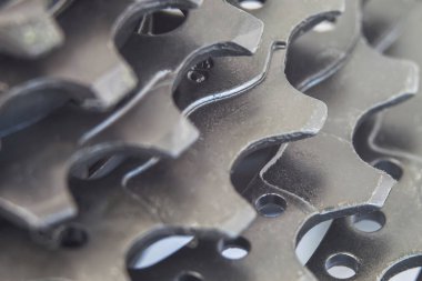 Makro fotoğraftaki bisiklet kasetinin dişleri. Seçici odaklanma. Arkaplan resmi