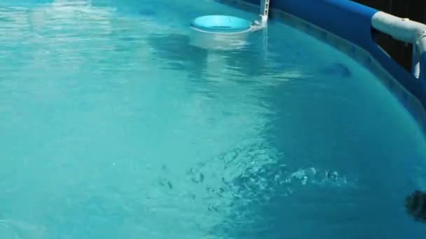 Lavoro Dello Schiumatoio Della Pompa Sabbia Piscina Increspature Sulla Superficie — Video Stock