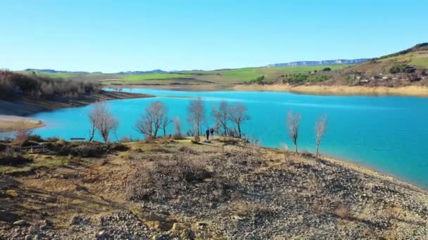 Vista Aérea Del Embalse Embalse Alloz Navarra España Europa — Vídeo de stock