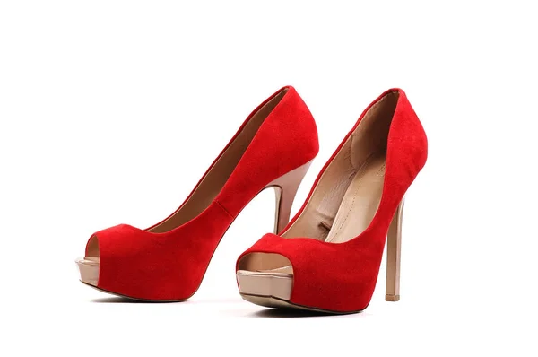 Kırmızı Kadınların Yüksek Topuklu Ayakkabıları Beyaz Arka Planda Izole Edilmiş — Stok fotoğraf
