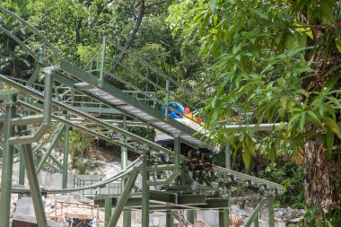 bir onlara Asya'da park