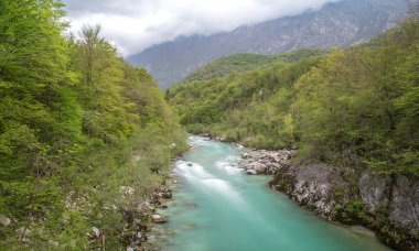 bir şelale Slovenya