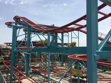 bir roller coaster İtalya