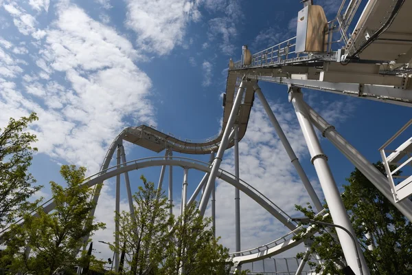 Achtbanen en pretparken — Stockfoto