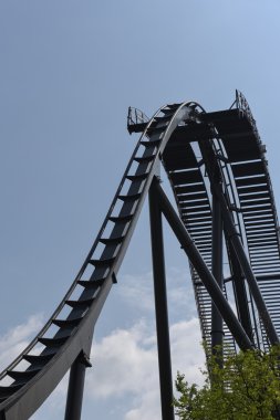 Silindir bardak ve tema parkları